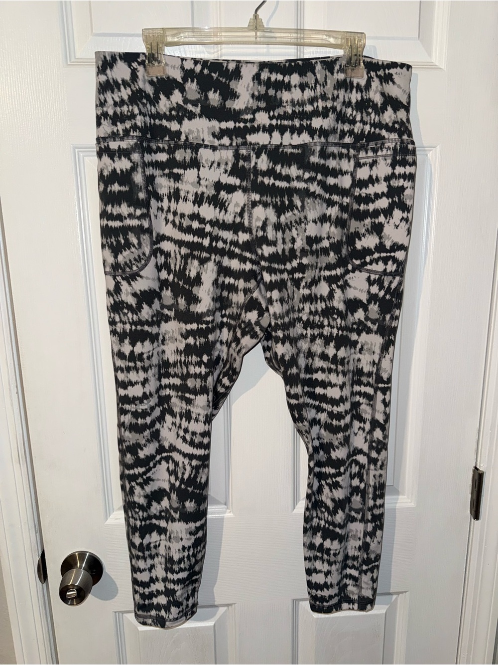 Under Armour Women's HeatGear Printed Ankle Tights 2X Grey White